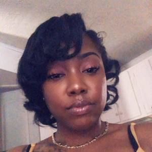 Meet your Posher, Caprice